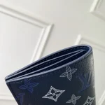 Louis Vuitton Passport Cover 14cm - Image 5