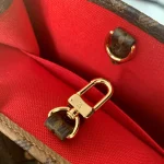 Louis Vuitton OnTheGo Tote Bag 18cm - Image 5