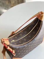 Louis Vuitton Shoulder Bag 30cm - Image 5