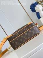 Louis Vuitton Shoulder Bag 28.5cm - Image 5