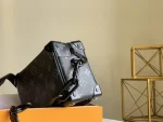 Louis Vuitton Shoulder Bag 18.5cm - Image 5