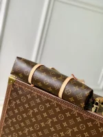Louis Vuitton Squire East West Bag 29cm - Image 5