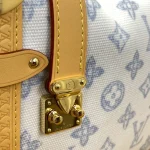 Side Trunk Medium Handbag 23.5cm - Image 5