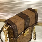 Louis Vuitton Trunk Vertical Case 17.5cm - Image 5
