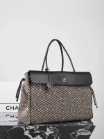 UbestLuxury Chanel Chanel Shoulder Bag 43cm product photo detail 4 SKU CH30654