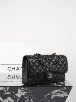 UbestLuxury Chanel Classic Flap Medium Handbag 25.5cm product photo detail 4 SKU CH30930