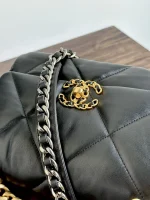 UbestLuxury Chanel Chanel 19 Bag Shoulder Bag 26cm product photo detail 4 SKU CH30956