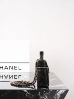 UbestLuxury Chanel Chanel 25k Handbag 19.5cm product photo detail 4 SKU CH30658