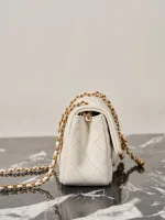 UbestLuxury Chanel Chane1 Gold Ball Flap Bag Mini 20cm product photo detail 4 SKU CH30999