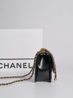 UbestLuxury Chanel Chanel 25s Shoulder Bag 19cm product photo detail 4 SKU CH31096