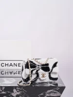 UbestLuxury Chanel Chanel 25k CF Flap Bag with Sequins 21cm product photo detail 4 SKU CH31117