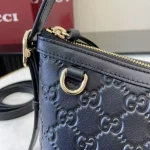 UbestLuxury Gucci GG Emblem Shoulder Bag 22cm product photo detail 5 SKU GU25673