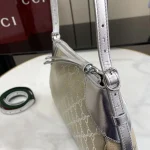 UbestLuxury Gucci GG Emblem Shoulder Bag 24.5cm product photo detail 5 SKU GU25703