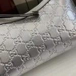 UbestLuxury Gucci GG Emblem Handbag 22cm product photo detail 5 SKU GU25711
