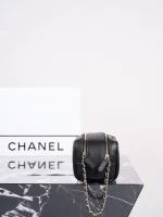 UbestLuxury Chanel Chanel CHANE Makeup Bag 18cm product photo detail 5 SKU CH30816