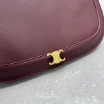 CELINE SOFT TRIOMPHE BESACE Bag - Image 6
