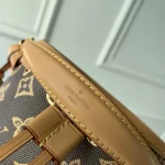 Louis Vuitton Bucket Bag 16cm - Image 6