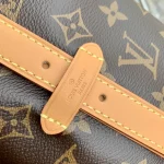 Louis Vuitton CarryAll Handbag 29cm - Image 6