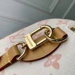 Louis Vuitton Handbag 20.5cm - Image 6