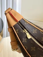 Louis Vuitton Shoulder Bag 30cm - Image 6