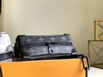 Louis Vuitton Shoulder Bag 18.5cm - Image 6