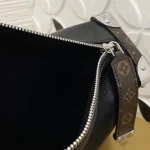 Louis Vuitton SIDE TRUNK VIBE Medium Handbag Case 23.5cm - Image 6