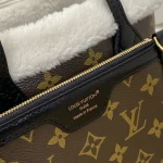 LV Ski NEVERFULL BANDOULIÈRE INSIDE OUT BB Handbag 26.5cm - Image 6