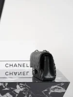 UbestLuxury Chanel Classic Flap Medium Handbag 25.5cm product photo detail 5 SKU CH30930