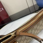 UbestLuxury Gucci GG Emblem Shoulder Bag 22cm product photo detail 6 SKU GU25670