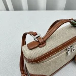 Loro Piana Pocket Handbag - Image 7