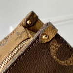 Louis Vuitton OnTheGo East West Tote Bag 25cm - Image 7