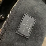 Louis Vuitton CarryAll Cargo Handbag 33.5cm - Image 7
