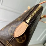 Louis Vuitton Squire East West Bag 29cm - Image 7