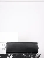 UbestLuxury Chanel Chanel Handbag 35.5cm product photo detail 6 SKU CH30648