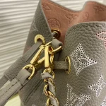 Louis Vuitton BELLA Handbag Shoulder Bag 22cm - Image 7