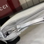 UbestLuxury Gucci GG Emblem Shoulder Bag 23cm product photo detail 7 SKU GU25702