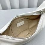 Lemair Shoulder Bag - Image 8