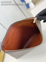 Louis Vuitton M13561 Wallet 33cm - Image 8