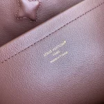 Louis Vuitton Capucines Handbag 37.5cm - Image 8