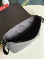 Louis Vuitton Handbag 32cm - Image 8