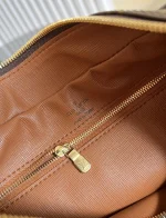 Louis Vuitton Shoulder Bag 30cm - Image 8