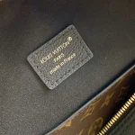 Louis Vuitton Speedy Soft 30 Handbag - Image 8