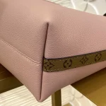 Louis Vuitton MULTIPASS Handbag 30cm - Image 8