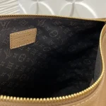 Louis Vuitton MULTIPASS Handbag 30cm - Image 8