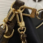 Louis Vuitton MULTIPASS Handbag 30cm - Image 8