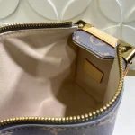 Louis Vuitton SIDE TRUNK Medium Handbag Case 21cm - Image 8
