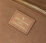 Louis Vuitton Neverfull Tote Bag 32cm - Image 8