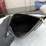 UbestLuxury Gucci Gucci 2026 Spring/Summer Horsebit Chain Wallet product photo detail 8 SKU GU25364