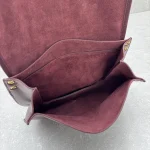 CELINE SOFT TRIOMPHE BESACE Bag - Image 9