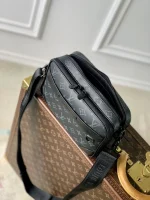 ALPHA Handbag 24cm - Image 9